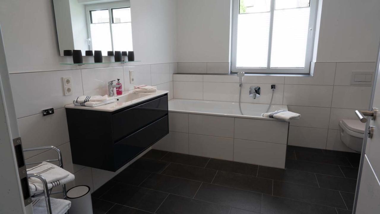 Neu Mont Royal Suiten 2 Bis 4 Personen Трабен-Трарбах Экстерьер фото