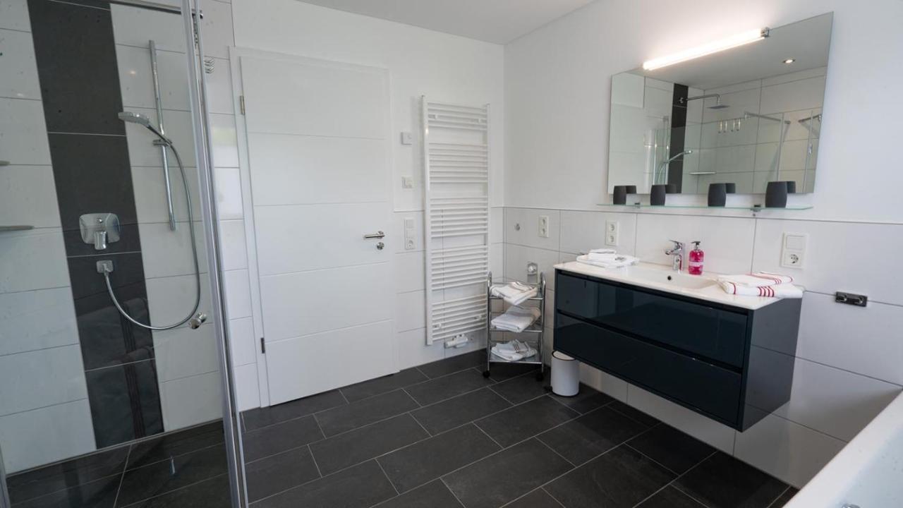 Neu Mont Royal Suiten 2 Bis 4 Personen Трабен-Трарбах Экстерьер фото