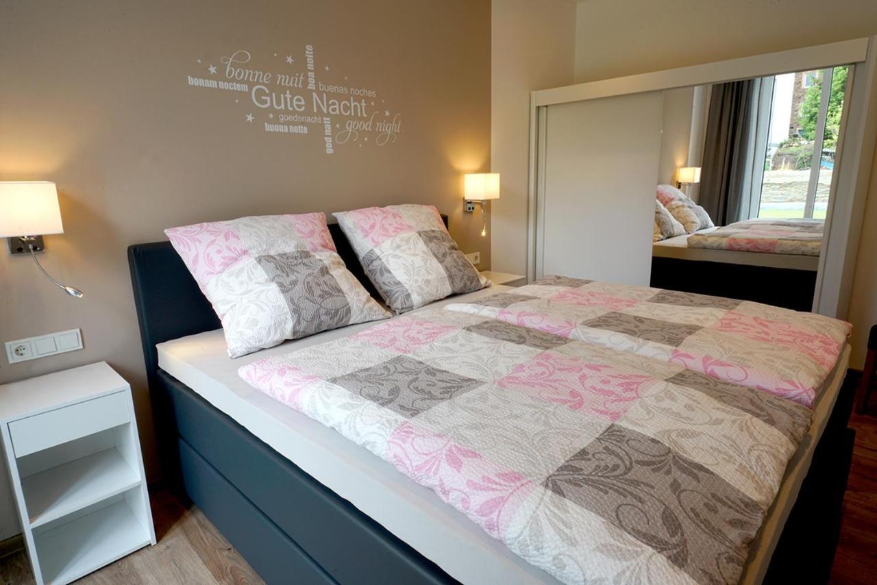Neu Mont Royal Suiten 2 Bis 4 Personen Трабен-Трарбах Экстерьер фото